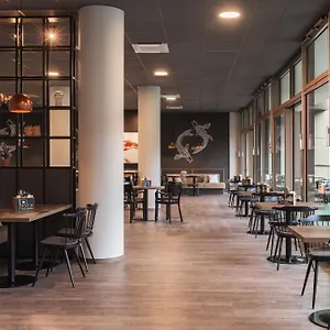 - The Niu Tab Main Station By Ihg デュッセルドルフ